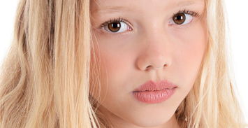 专业代生孩子嘴唇周围发青